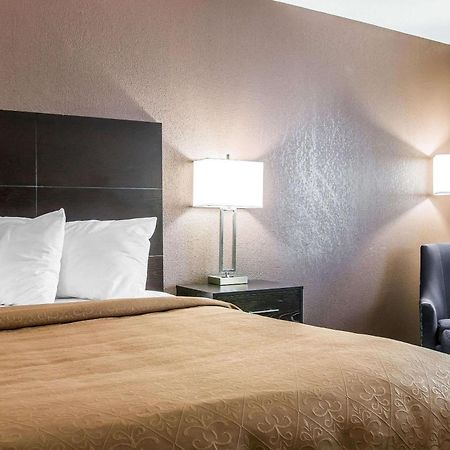 Quality Inn Grand Rapids South-Byron Center Cutlerville Экстерьер фото