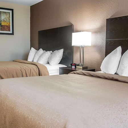 Quality Inn Grand Rapids South-Byron Center Cutlerville Экстерьер фото