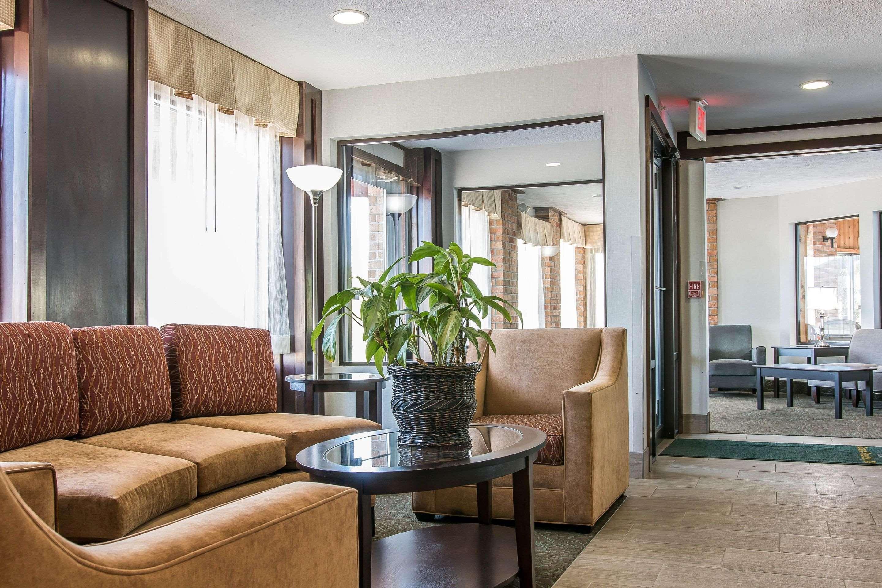 Quality Inn Grand Rapids South-Byron Center Cutlerville Экстерьер фото
