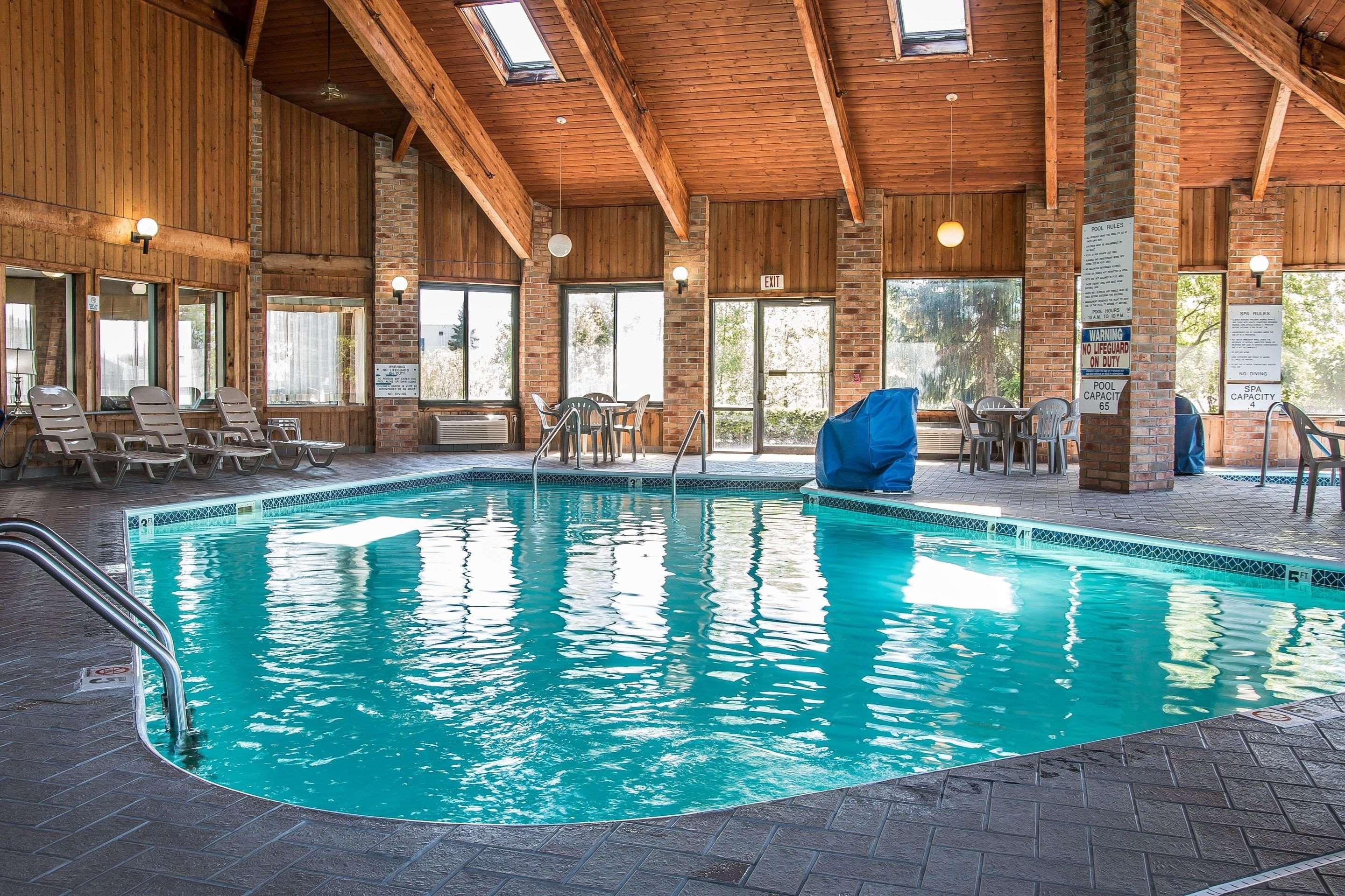 Quality Inn Grand Rapids South-Byron Center Cutlerville Экстерьер фото