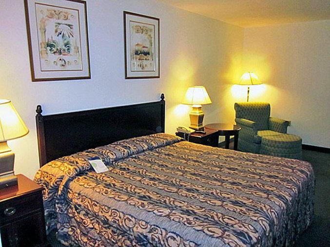 Quality Inn Grand Rapids South-Byron Center Cutlerville Экстерьер фото